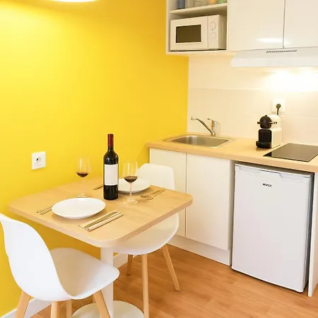 Contemporain Avec Terrasse En Centre * Lisieux